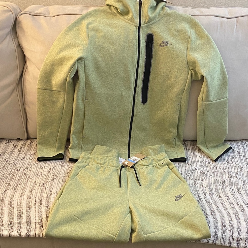 New Men’s Nike Tech Fleece Tracksuit Lime Green Medium Jogger + Jacket